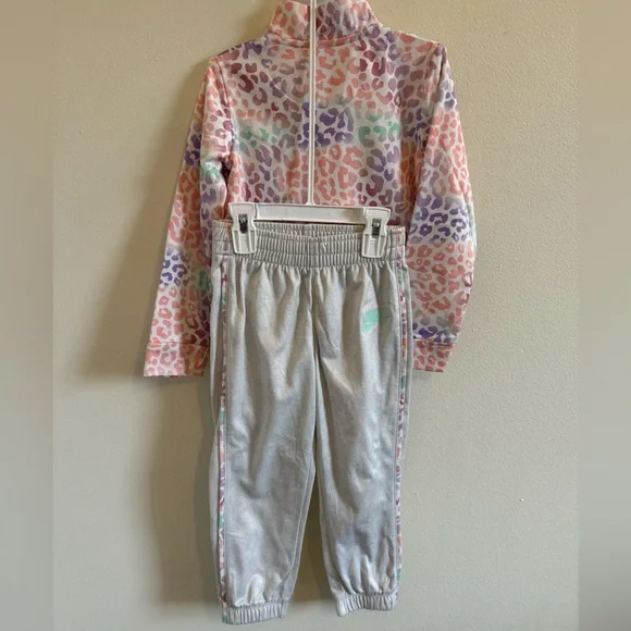 Nike Kids Multicolor Leopard Print Matching Set - Picture 3 of 4